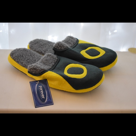 Forever Collectibles Other - Oregon Slippers